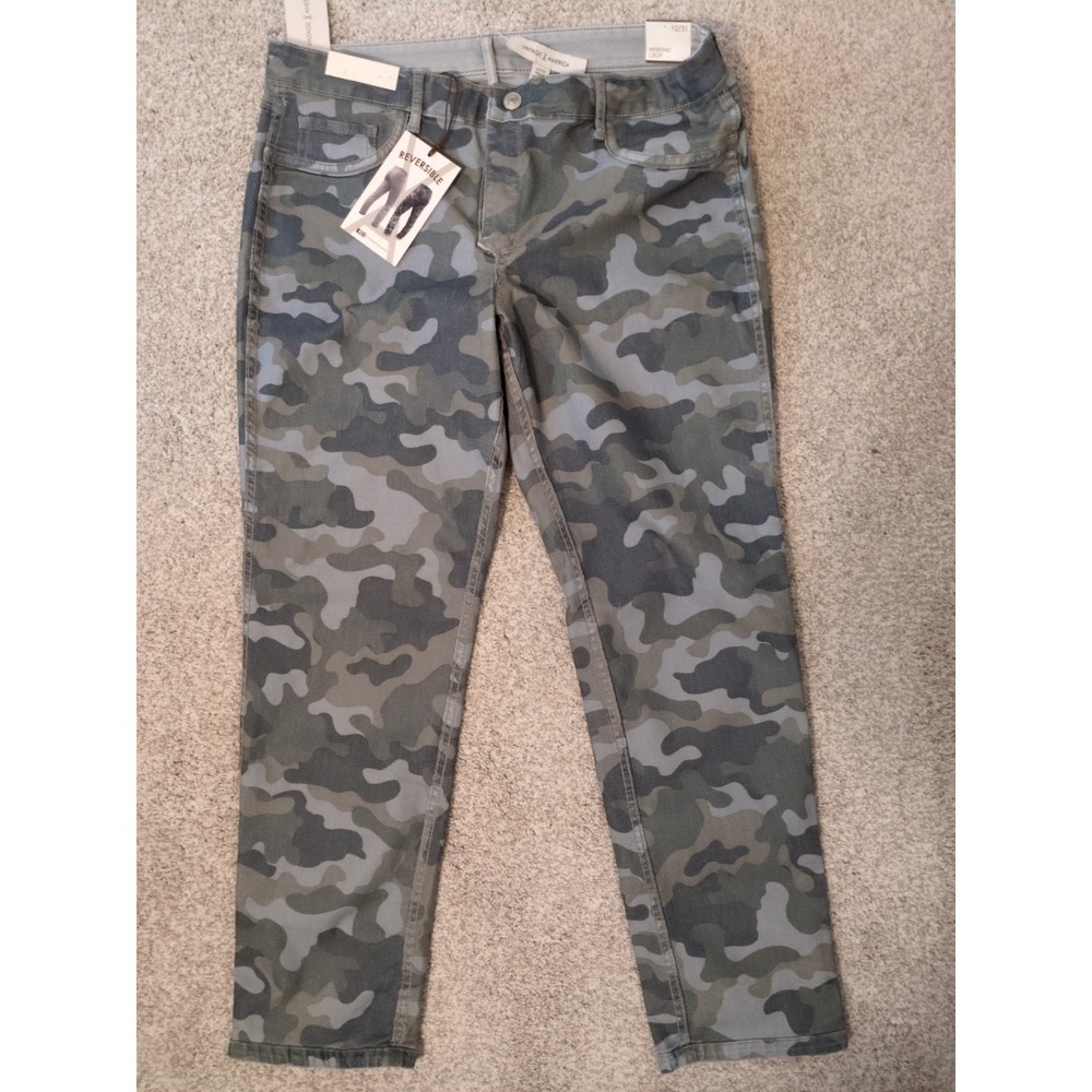 Camo And Grey Reversible Weekend Women's Pants Crop 12